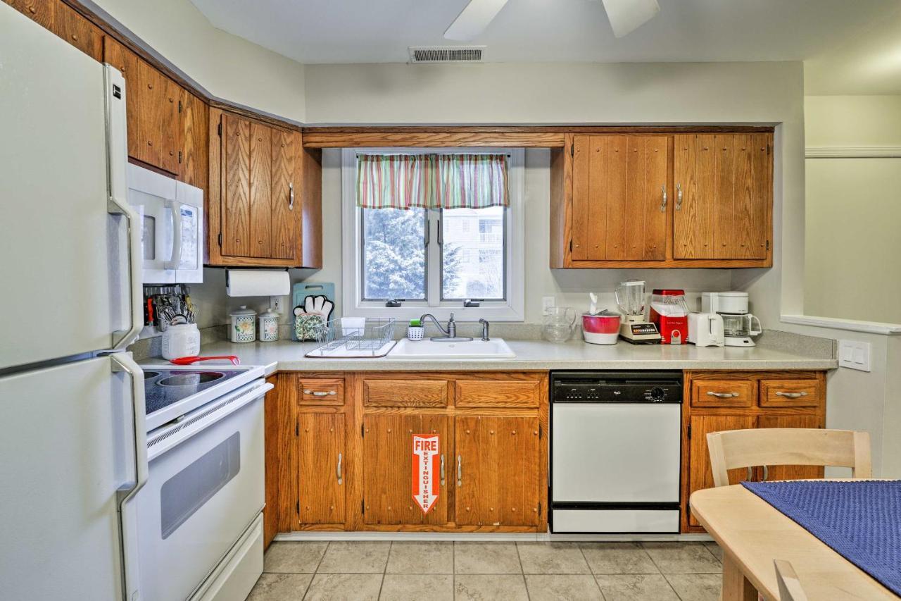Family-Friendly Wildwood Townhome About 3 Mi To Beach Екстериор снимка