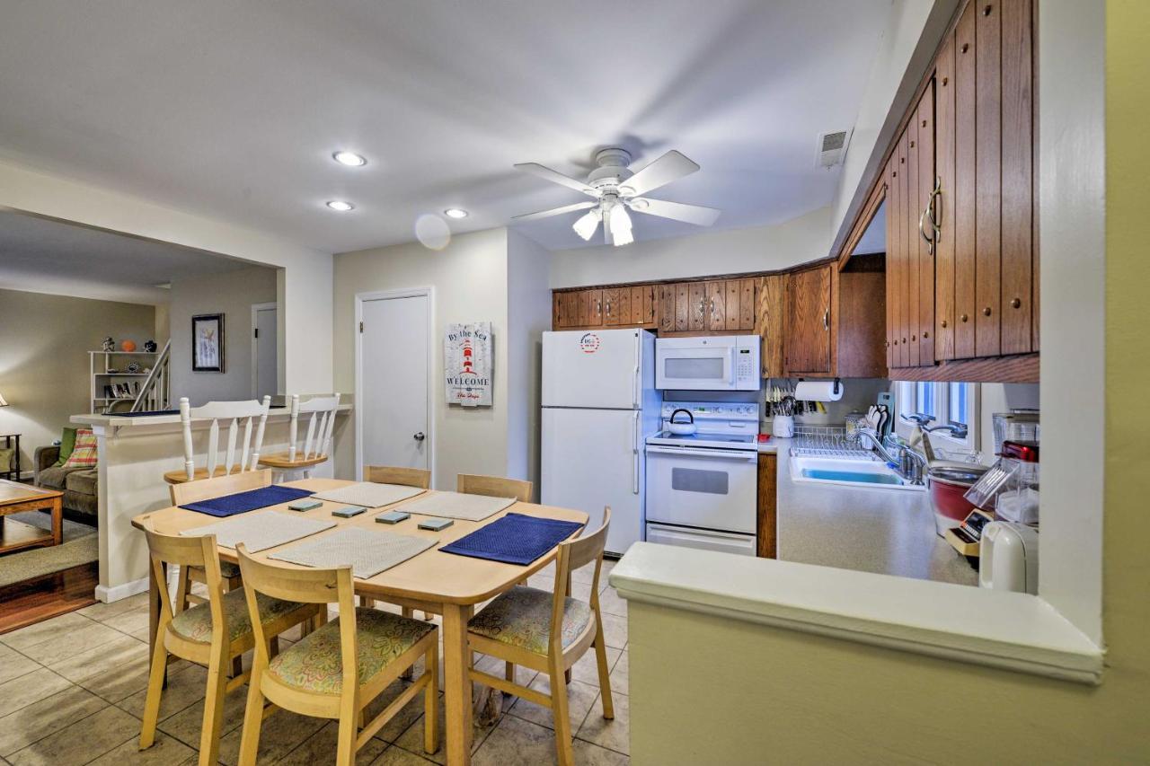Family-Friendly Wildwood Townhome About 3 Mi To Beach Екстериор снимка