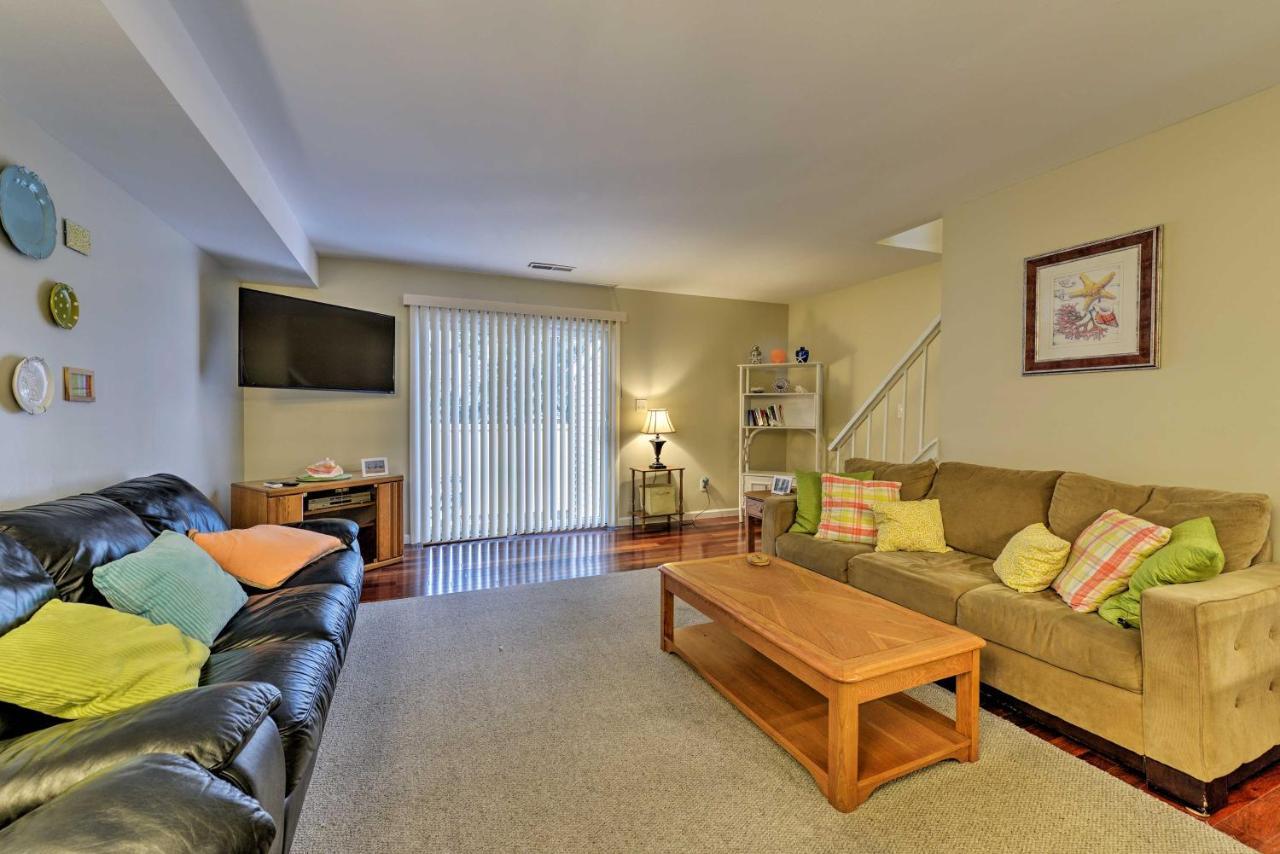 Family-Friendly Wildwood Townhome About 3 Mi To Beach Екстериор снимка